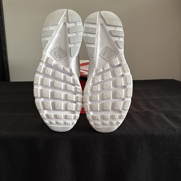 COPY - Nike air huarache run ultra size 9 - Picture 5 of 7